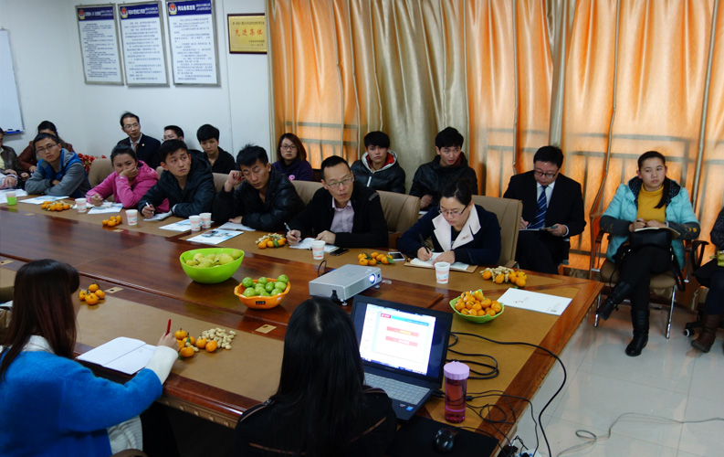bc贷第四届客户沙龙及网络营销分享会于2013年10月23日举行，30余家客户参加了本次沙龙和讲座，并给予高度赞许和认可。事实证明，bc贷在不断强化产品和服务品质的同时，bc贷还持续不断加强对客户网站运营和营销推广上的支持。选择bc贷，就是选择了一条通往新媒体营销和电子商务的捷径。